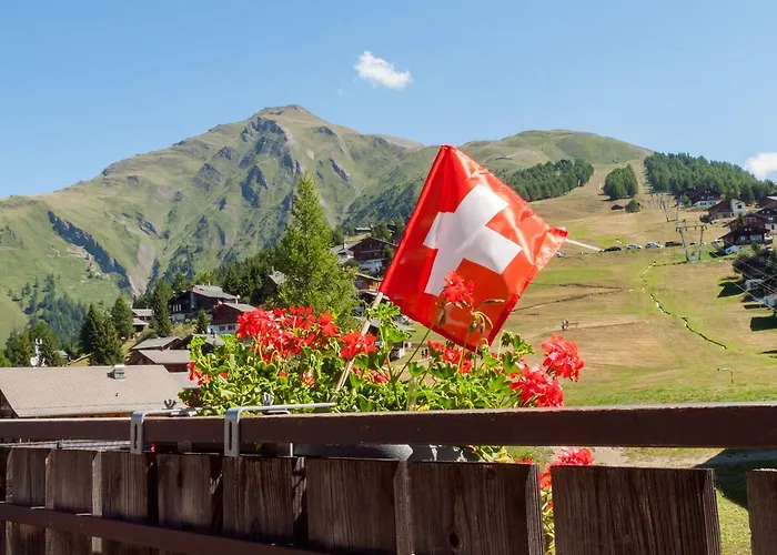 Gruppenhaus im Walliser Alpstyle