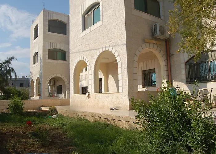 Jericho Waleed'S Hostel