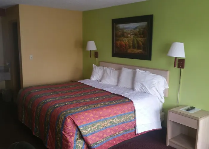 Economy Inn & Suites