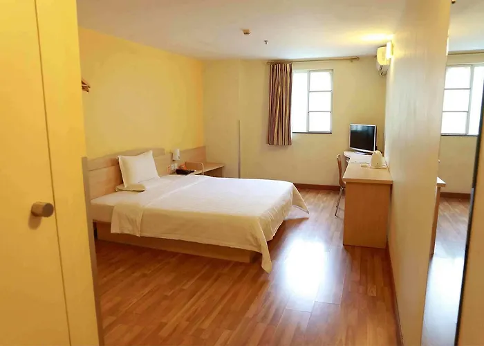 7Days Inn Nanjing Xuanwumen Subway Station Hunan Road