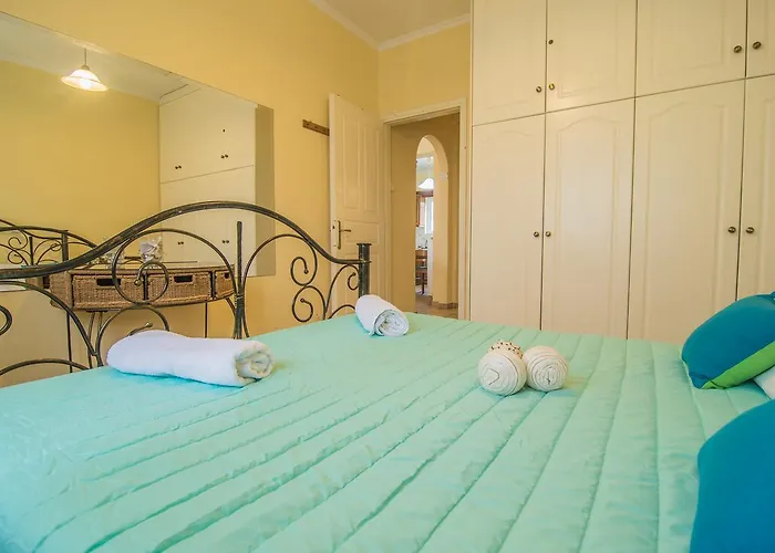Tonia Apartments