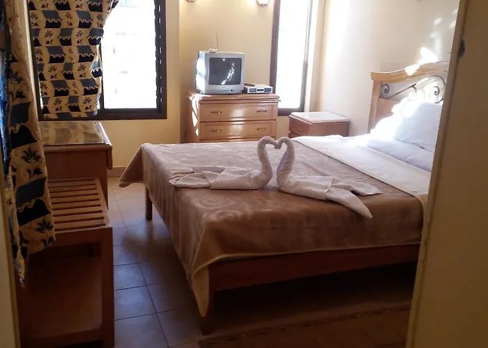 Applicators Hotel