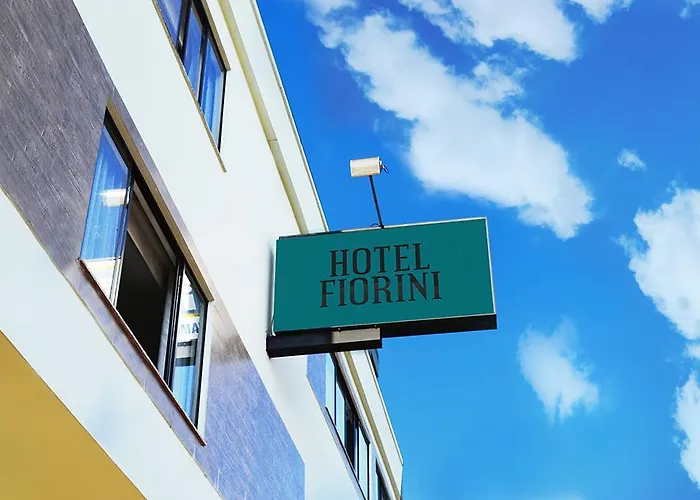 Hotéis de Pinhalzinho (Santa Catarina)