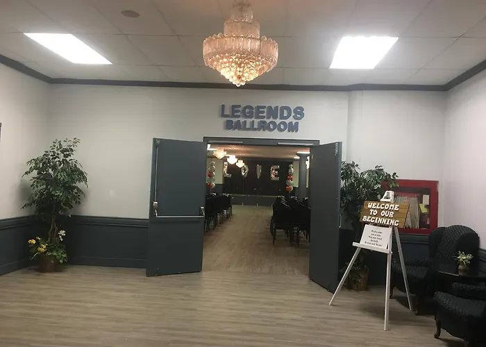 Travelodge By Wyndham Conference Centre & Suites Whitecourt