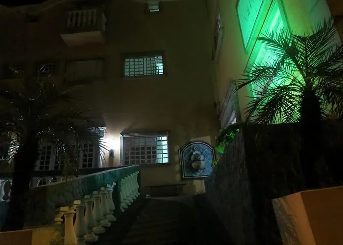 La Villa Hotel