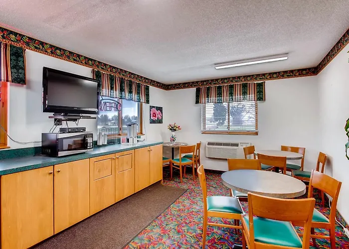 Motel 9
