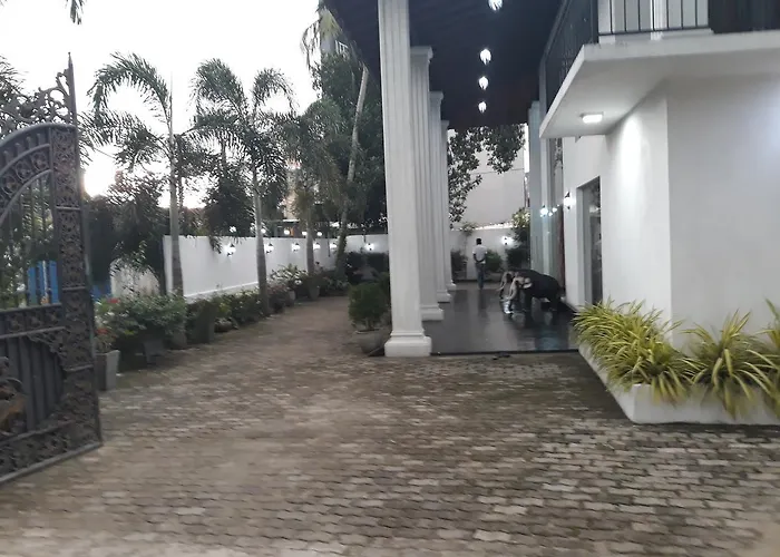 The Kingston Hotel