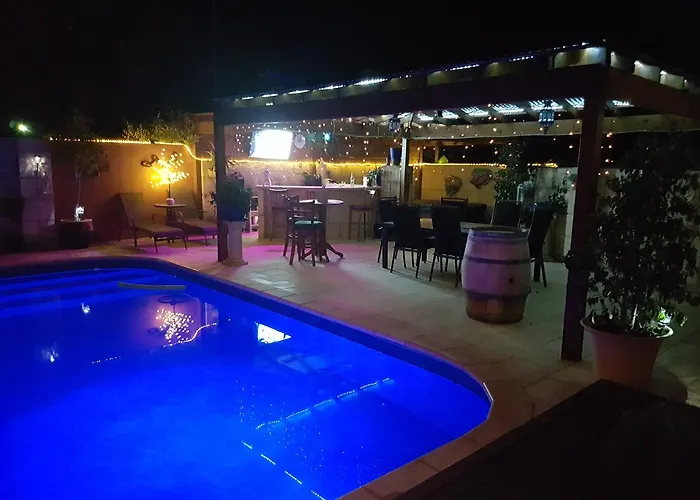 Perth Beach hotels