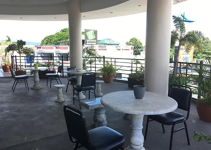 Hotel Maiya