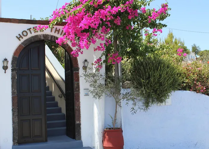 Hotel Thira