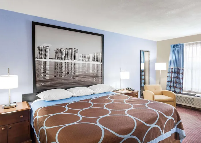 Super 8 By Wyndham Foley North Gulf Shores