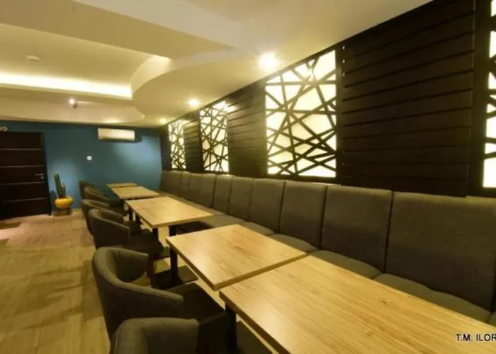 Villa Thirty Three