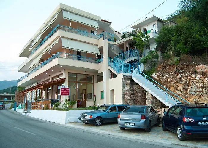 Let Rooms Lukova
