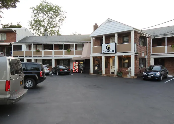 White Plains Motels