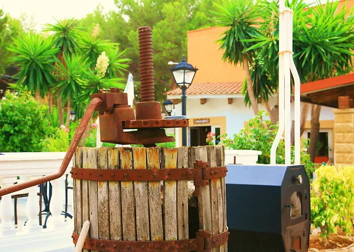 Villa Columbus Hotel And Restaurant