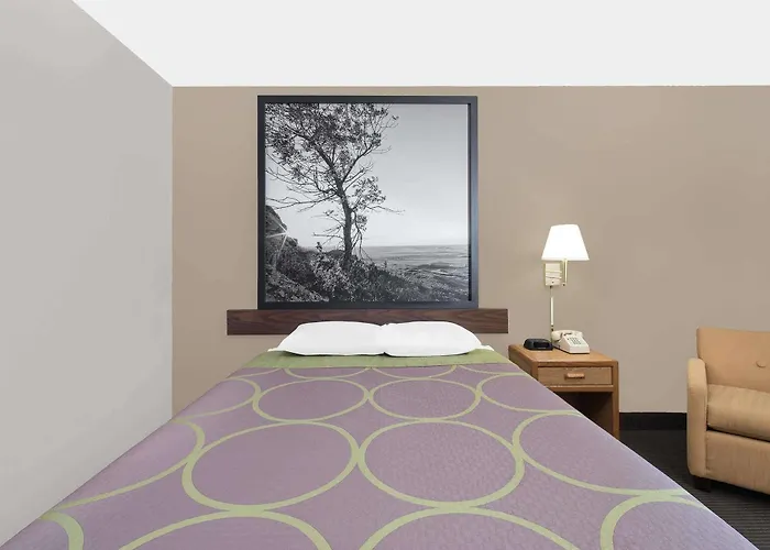 Super 8 By Wyndham Lisbon