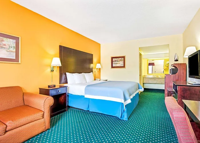 Days Inn By Wyndham Covington