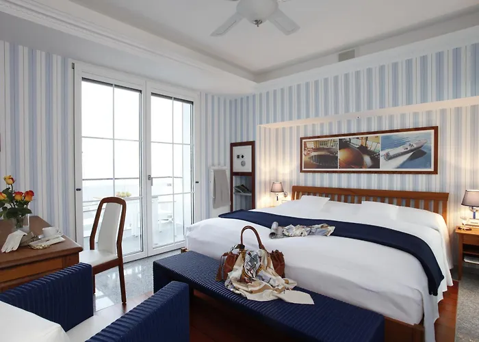 Holiday Hotel Yachtsport Resort Lago Maggiore