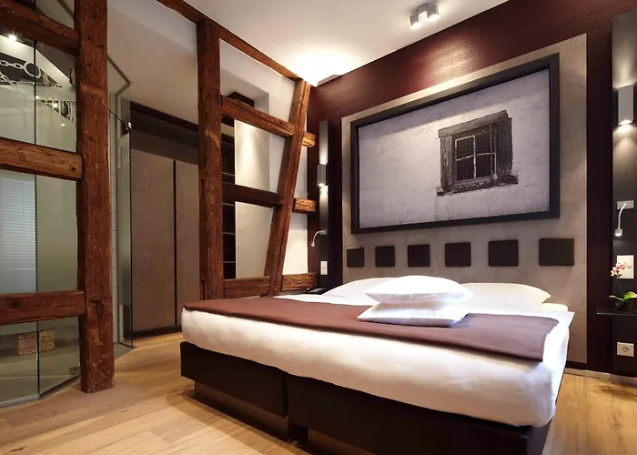 Hotel Und Weinhaus Zum Krug