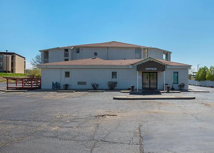Motel 6-Blue Springs, Mo