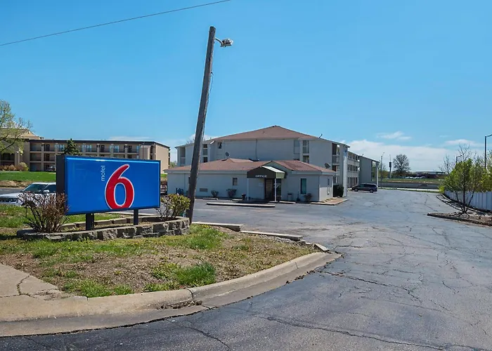 Motel 6-Blue Springs, Mo