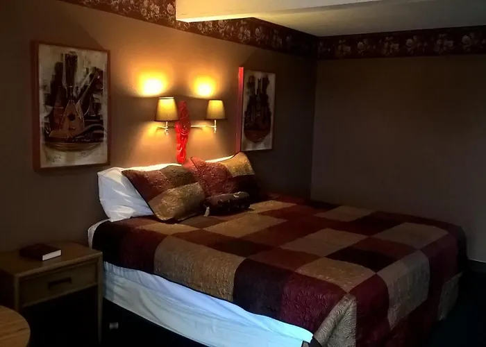 Dogwood Motel