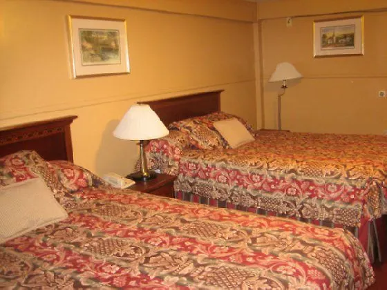 Yankee Village Motel