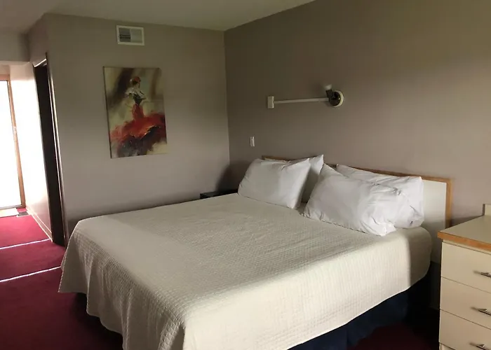 Voyageur Motel