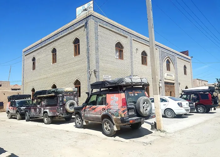 Islambek Hotel & Travel
