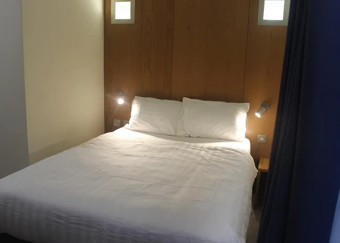 Corona Hotel Rotherham Sheffield Meadowhall