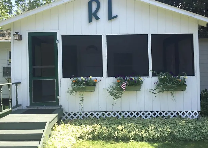 Rock Ledge Motel