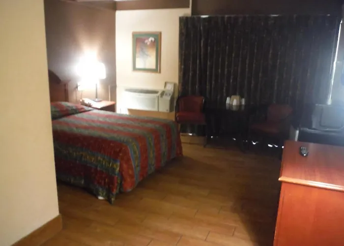 Budgetel Inn & Suites Hotel