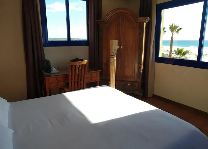 Beach Hotel Dos Mares