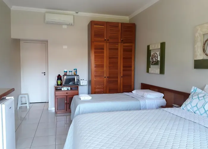 Amarilis Flat Service