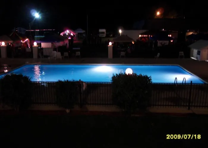 Budgetel Inn And Suites Cartersville
