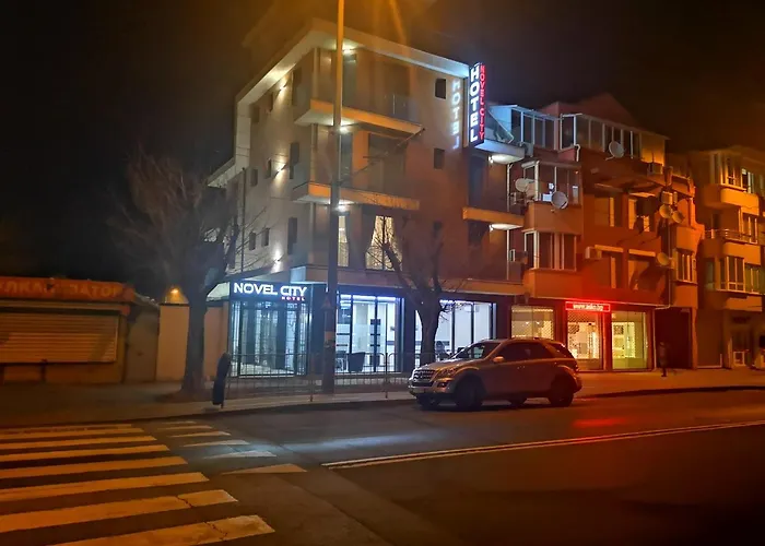 Family Hotel Novel City