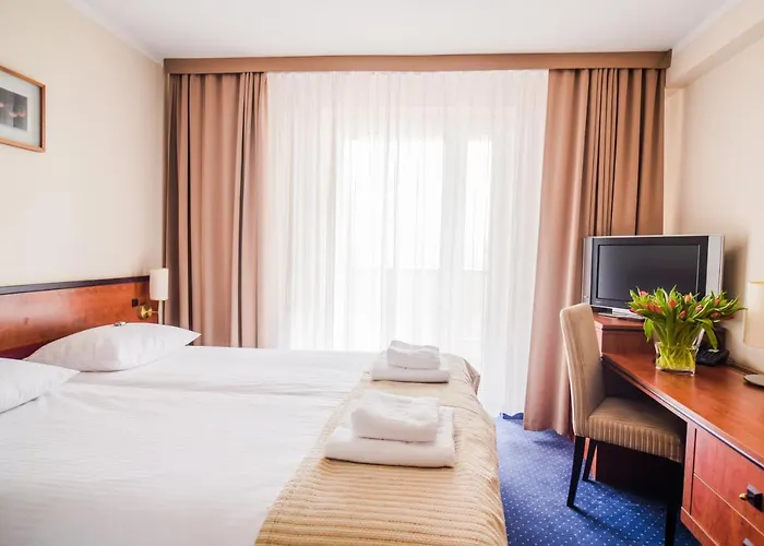 Gold Hotel