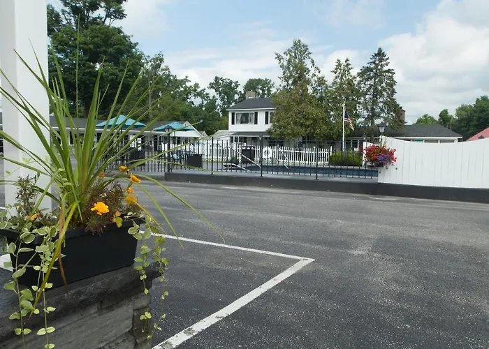 Knotty Pine Motel