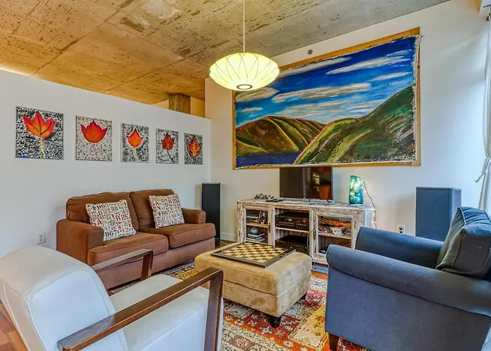 Hood River Hotels