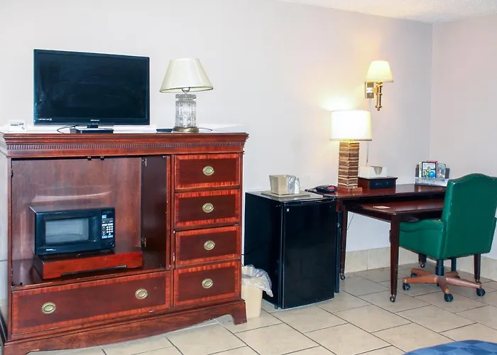 Toledo Town Inn