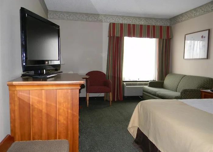 Holiday Lodge Hotel