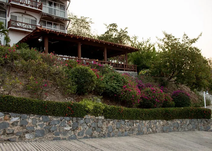 Zihuatanejo Hotels