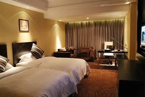 Longhua International Hotel