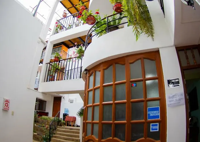 La Casa De Los Balcones