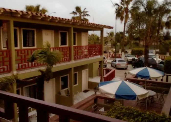 Hotel Azteca Inn