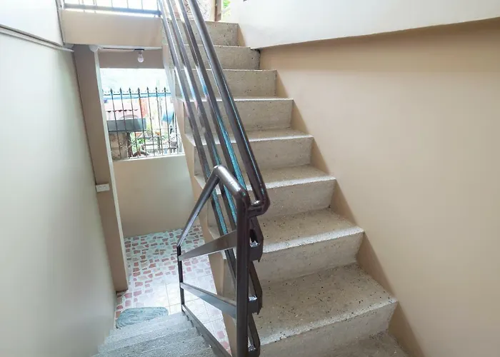 Conrado'S Apartelle