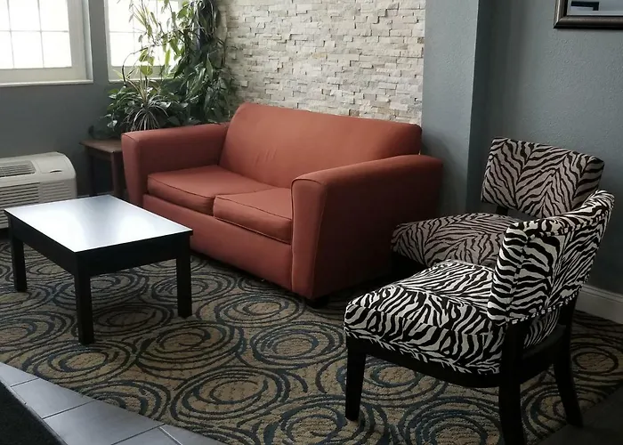 Microtel Inn & Suites By Wyndham Riverside