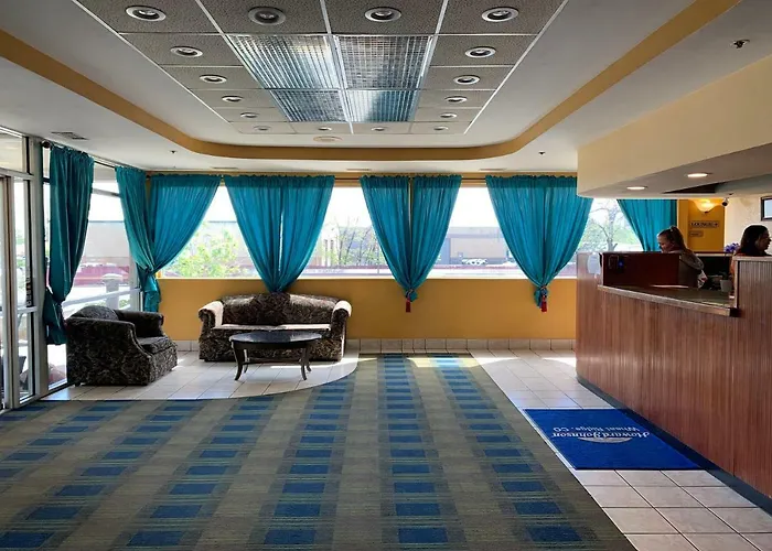 Howard Johnson By Wyndham Denver West
