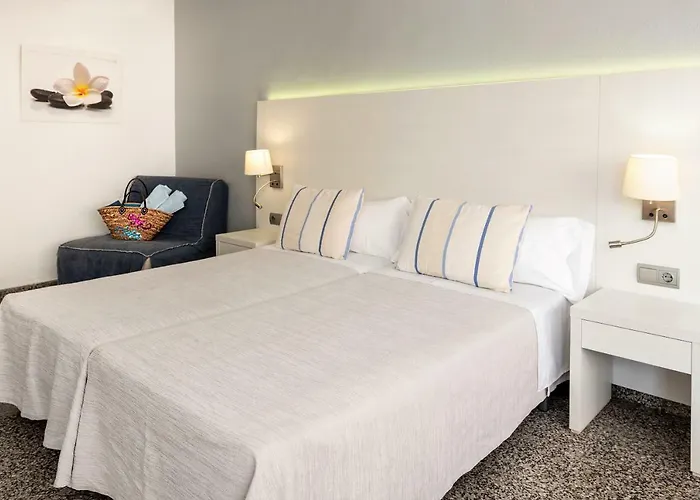 Hostal Pitiusa