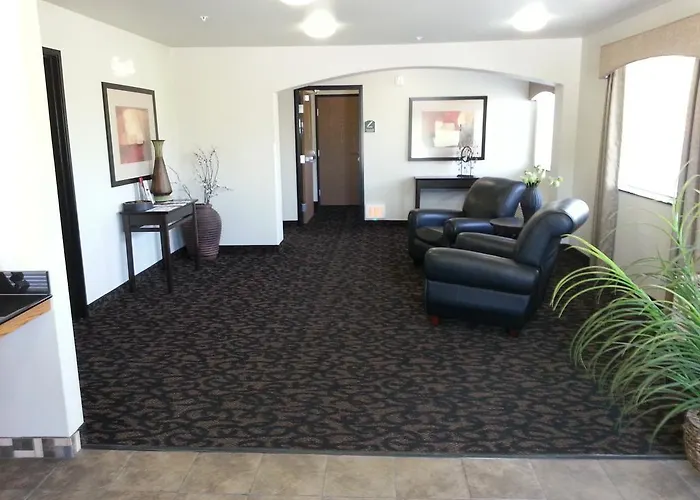 Travelodge By Wyndham Mcalester
